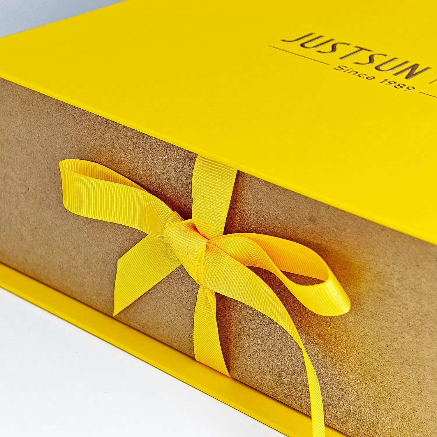 Lüks Hediye Kutuları Lüks Hediye Kutuları